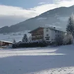 Casa Montana Maison d'hôtes 3*
