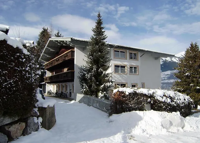 Guest house Casa Montana 3*