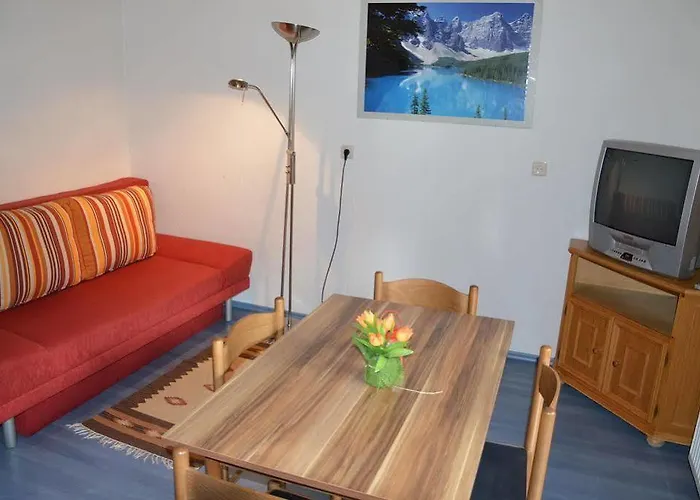 ゲストハウス Casa Montana 3*